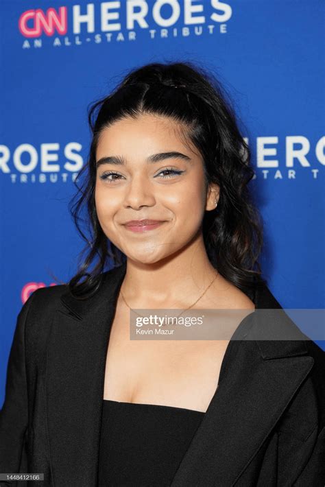 dm to jerk and talk about iman : r/ImanVellaniNSFW