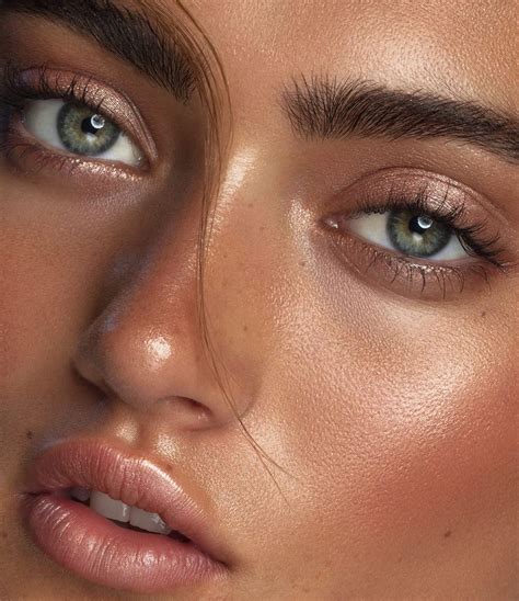 Светлый макияж: 30 стильных идей на каждый день - Косметология