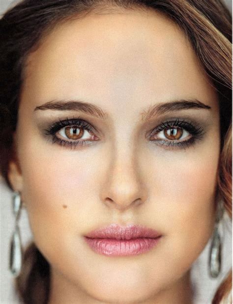 Natalie Portman Smokey Eye Makeup