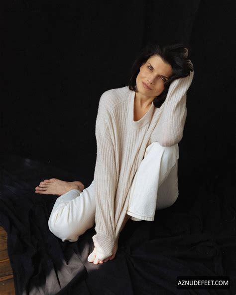 ANNA AZAROVA Feet - AZNudeFeet