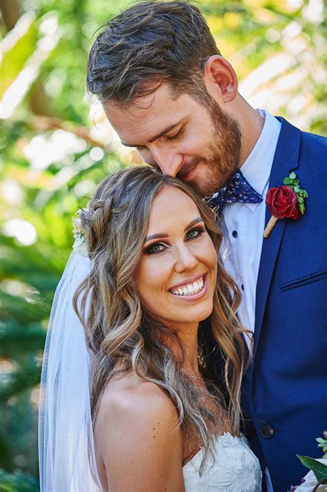 Best friends Kristina and Sam's relaxed rustic wedding at Perth Zoo