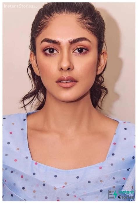 discover  mrunal thakur  mrunal thakur latest pics ideas