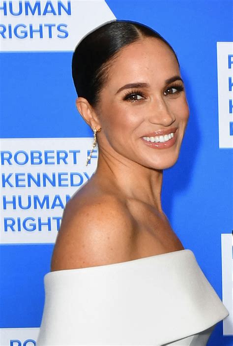 Inside Meghan's Mole: The Twitter Controversy Explained. Image 19