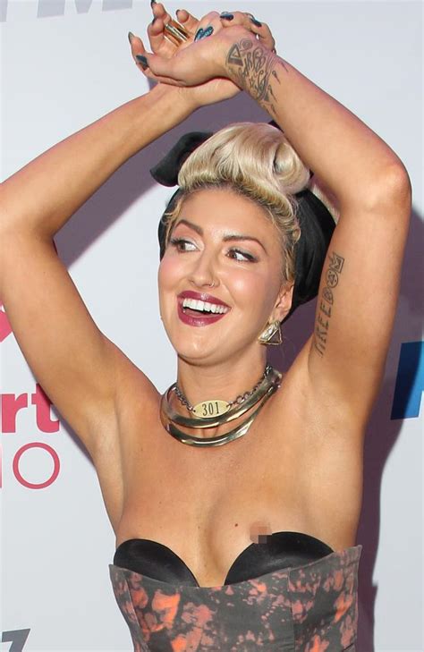 Nip Slip Chaos: This Streamer's Viral Moment Will Leave You Speechless! Image 2