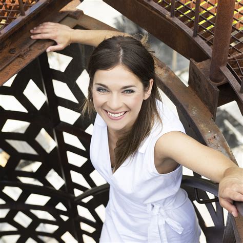 Maryša se nerozhoduje úplně svobodně, proto je hra dodnes aktuální