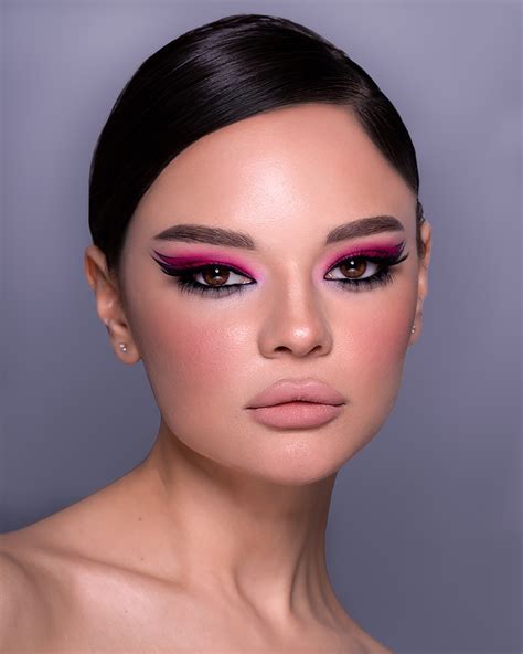 11 Pink Makeup Looks to Inspire Your Next Transformation