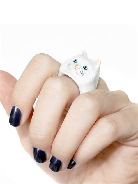 Porcelain animal ring