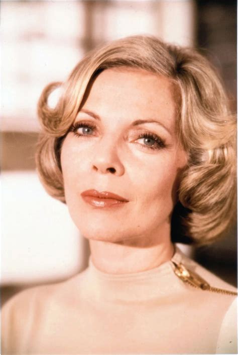 Barbara Bain: A Pioneer In