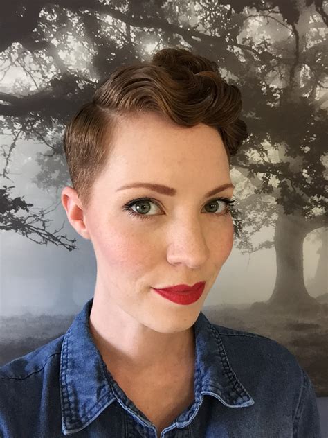 Best Short Haircuts After Chemo