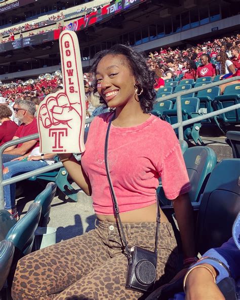 Kayla Love 🩷 | Timeline Cleanse 🩷 Enjoy this clip from this short film