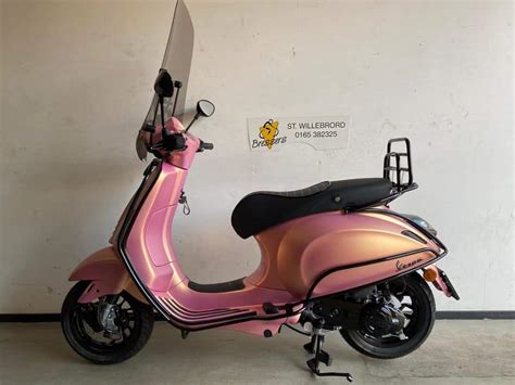 vespa sprint vespa specials bressers tweewielers