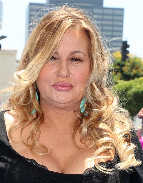 Jennifer Coolidge affiche une taille de guêpe à 61 ans et pourtant ...
