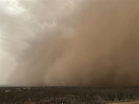 Intense winds, suffocating blowing dust and severe thunderstorms (26