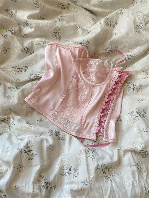 [Handmade] The Pink Rose Lace Corset | Peiliee Shop