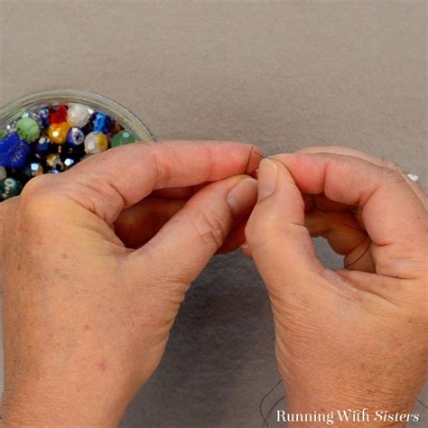 How To Make An Endless Beaded Necklace (No Clasp!) - Running With Sisters