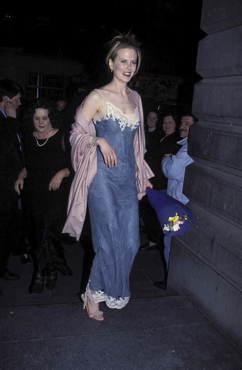 Cảm hứng thời trang Thu Đông từ các IT-Girl thập niên 90 | ELLE