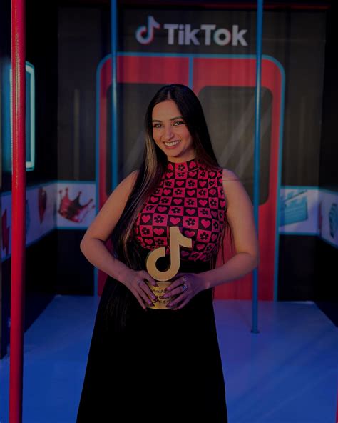 Warda Malik | TikTokers stars | Instagram