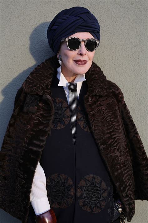 Valerie Von Sobel, Bronson Canyon - Advanced Style
