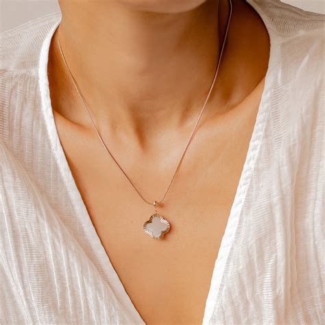 Shining Cross Pendant Gold – Hey Happiness