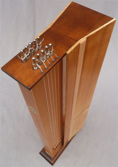 Aeolian Harp by Rainer M. Thurau › Thurau-Harps.com