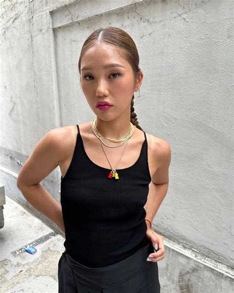 curi perhatian  mv summer  intip berbagai penampilan mimi