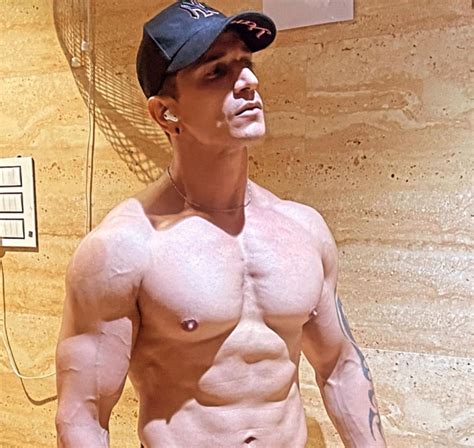 prince narula net worth age girlfriend wife roadies big boss lock