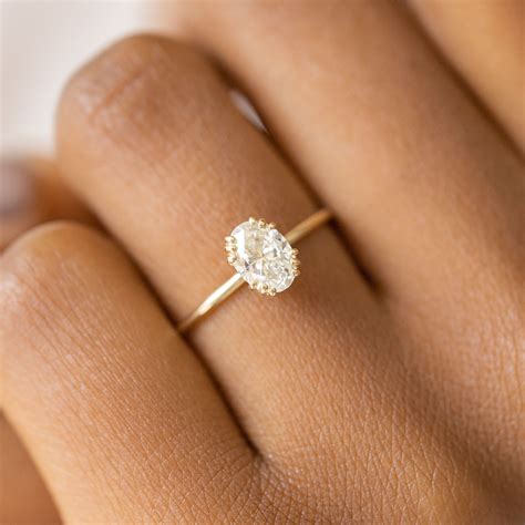 oval ring simple band