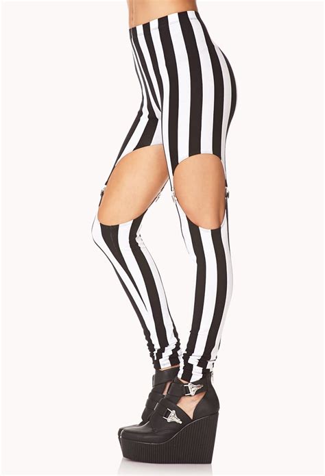 Lyst - Forever 21 Bold Suspender Leggings in Black