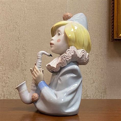 В наличии Фарфоровая статуэтка Lladro «Печальная нота».: 8 500 грн ...