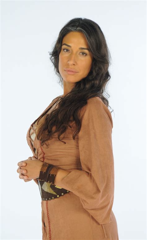 Foto: Zípora (Giselle Itié) se choca ao saber que Jaque (Fran Maya