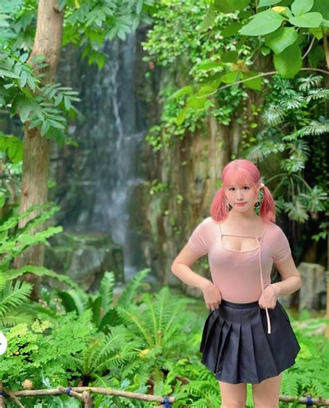 Annie Lee (@theannieelee) • Instagram photos and videos