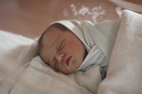 newborn baby sleeping     jeanette upshaw blog