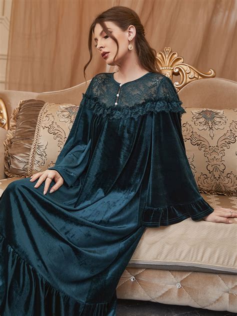 Eyelash Lace Panel Flounce Sleeve Ruffle Hem Velvet Night Dress