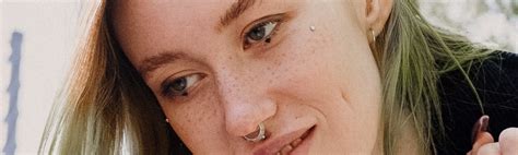 diving  surface dermal piercings