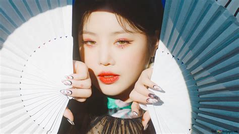 Soojin in 'Hwaa' MV Shoot (2021) from '(G)I-DLE' [K-Pop Band] 4K