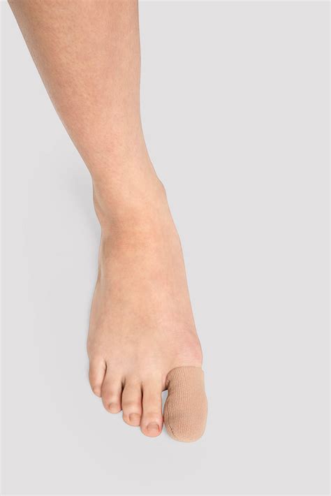 foot essentials  dancers toe spacers heel tips bloch bloch uk