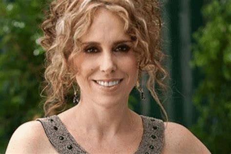 Azela Robinson age, net worth, biography, height and latest updates ...