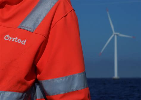 Orsted to proceed with mega Hornsea 3 North Sea wind farm project | Reuters