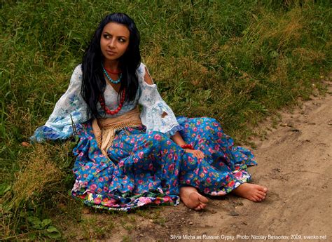 Gypsy Women Nude