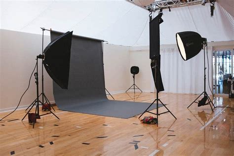 Choosing the Right Studio Backdrop for Your Photo Shoot - 42West