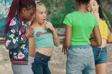 CUTIES Netflix Review | Not A Bad Movie After All