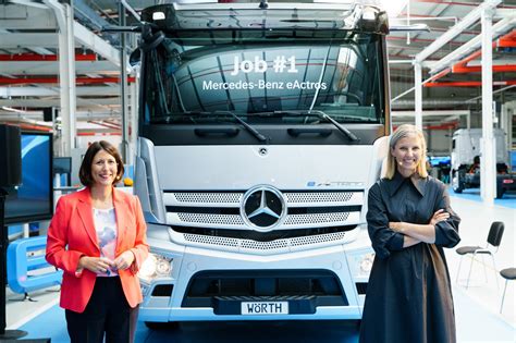 Produção em série do eActros tem início na fábrica da Mercedes-Benz em