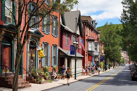 12 Most Beautiful Small Towns In Pennsylvania You Should Visit