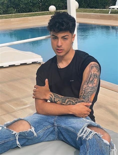 Naim Darrechi, el nuevo ligue de Yeri Mua, fue acusado de maltrato y