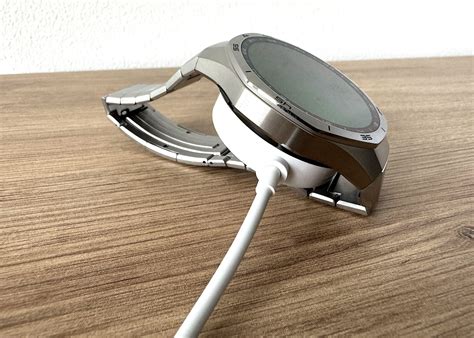 Arvostelussa Huawei Watch GT 5 Pro: entistä monipuolisempi laadukas ...