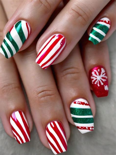 25 Best Silver Christmas Nail Designs You're Going to Love in 2024 ...