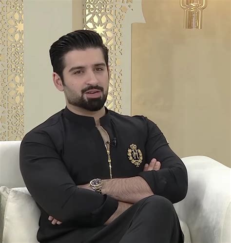 muneeb butt  marrying   young age reviewitpk