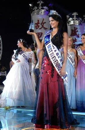 Miss Venezuela wins Best in Evening Gown at Miss Tourism Queen ...