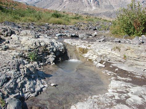 Ape Cave and Ape Canyon – wanderingyuncks