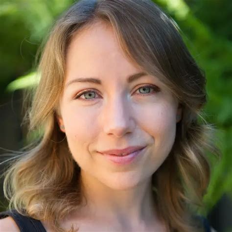 Pay rent with a credit card: Costs, Options & Risks | Finder